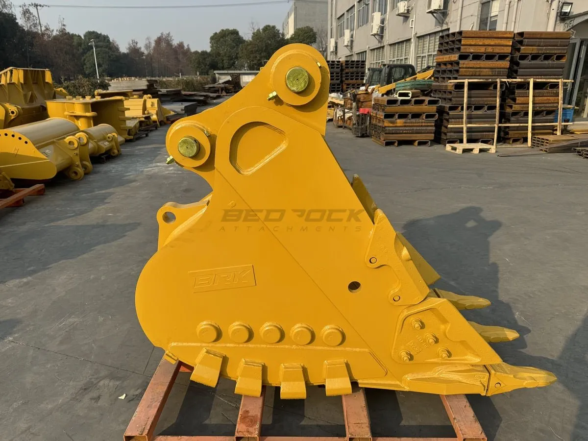 30in Heavy Duty Excavator Bucket fits CAT 330 Excavator D Linkage