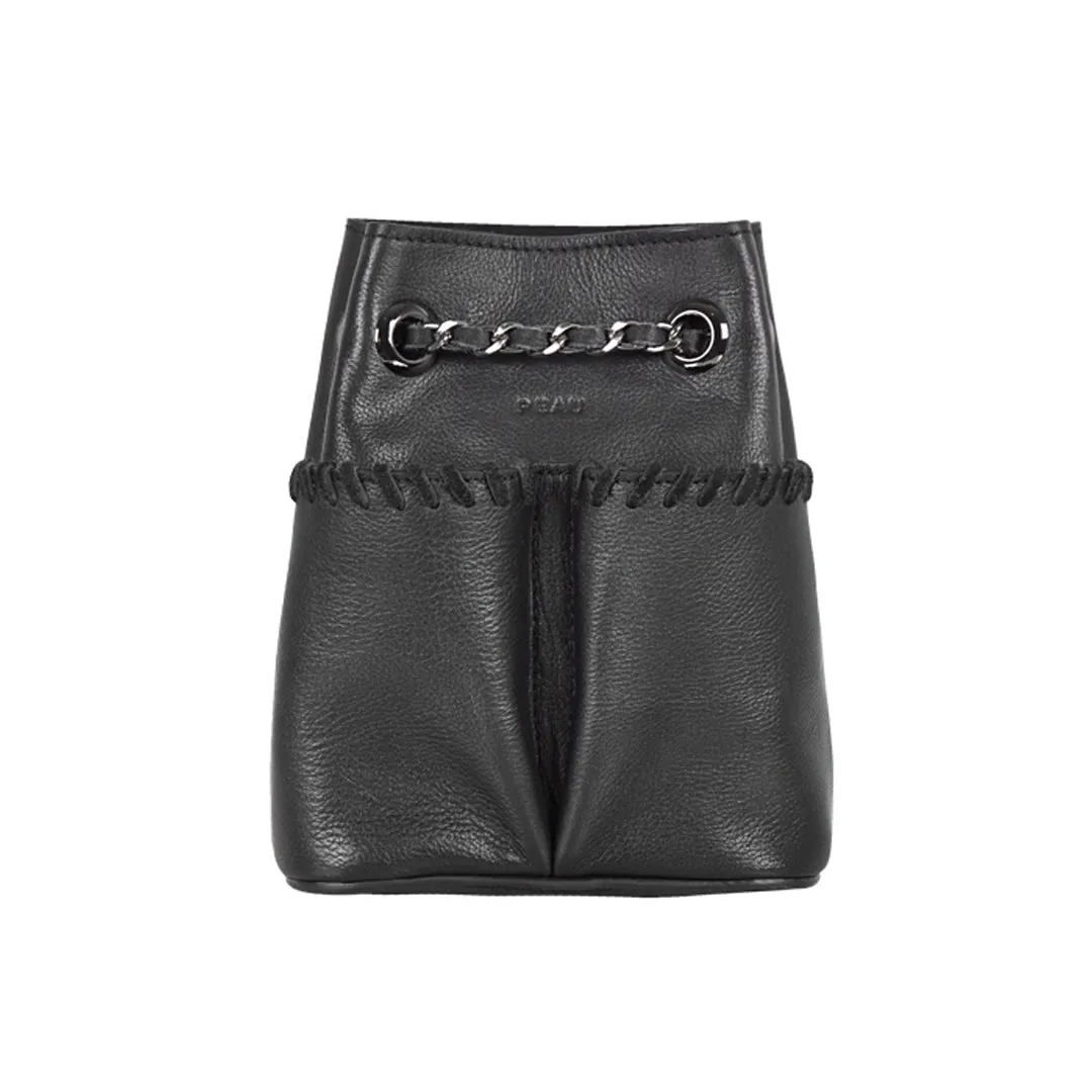 CLOE BLACK
