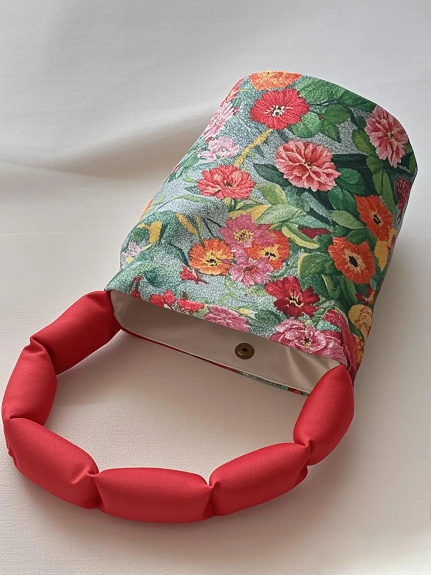 Vibrant Floral Printed Bucket Bag BP005