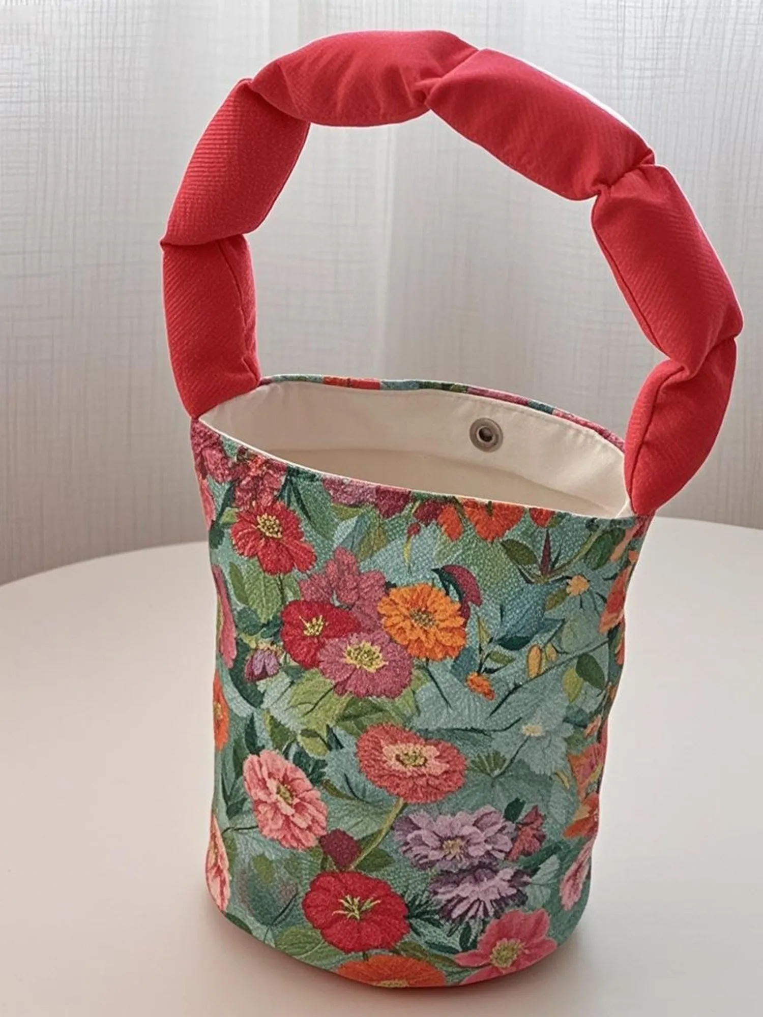 Vibrant Floral Printed Bucket Bag BP005